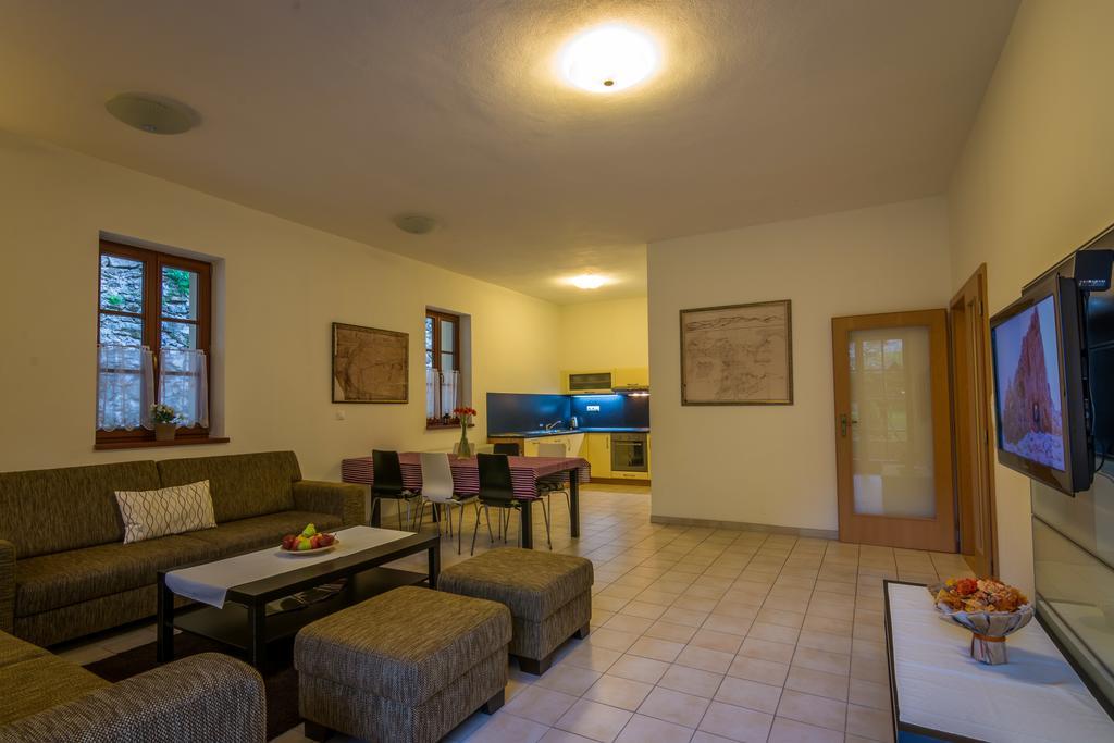 Apartmany Weissov Dom Banská Štiavnica الغرفة الصورة
